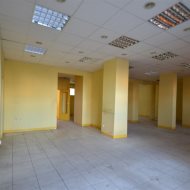 Lokal na sprzedaż
