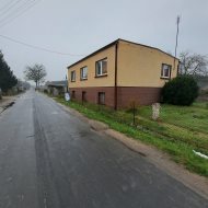 Dom na sprzedaż