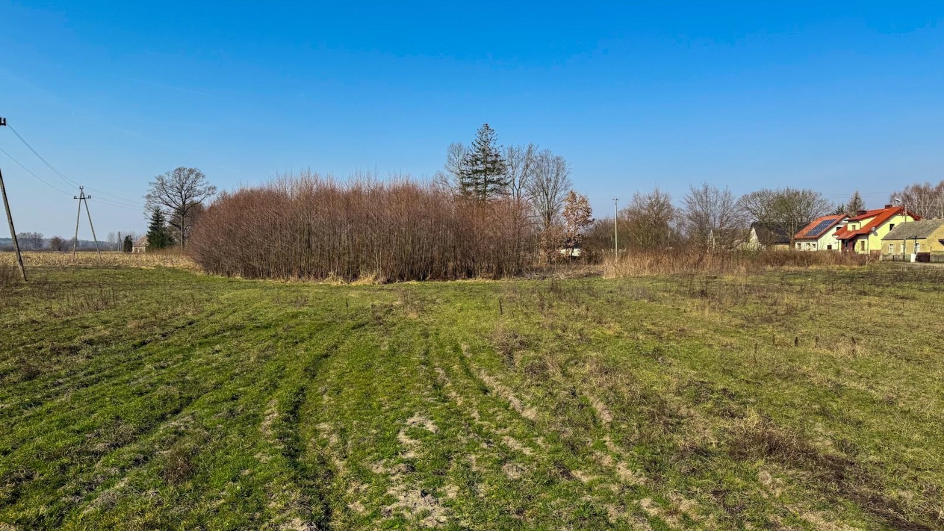 Działka na sprzedaż