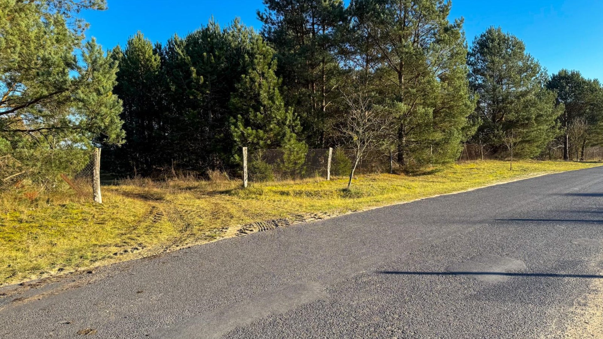 Działka na sprzedaż