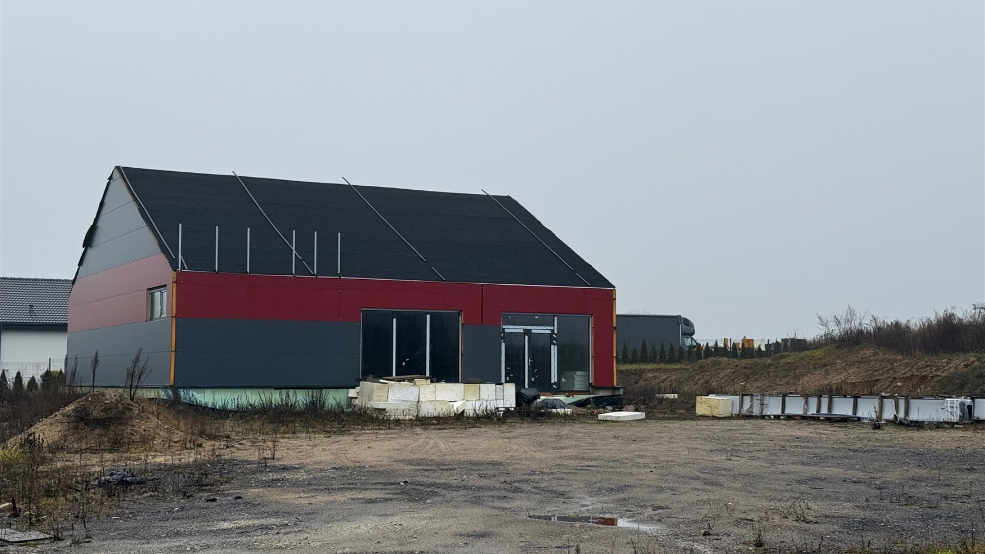 Działka na sprzedaż