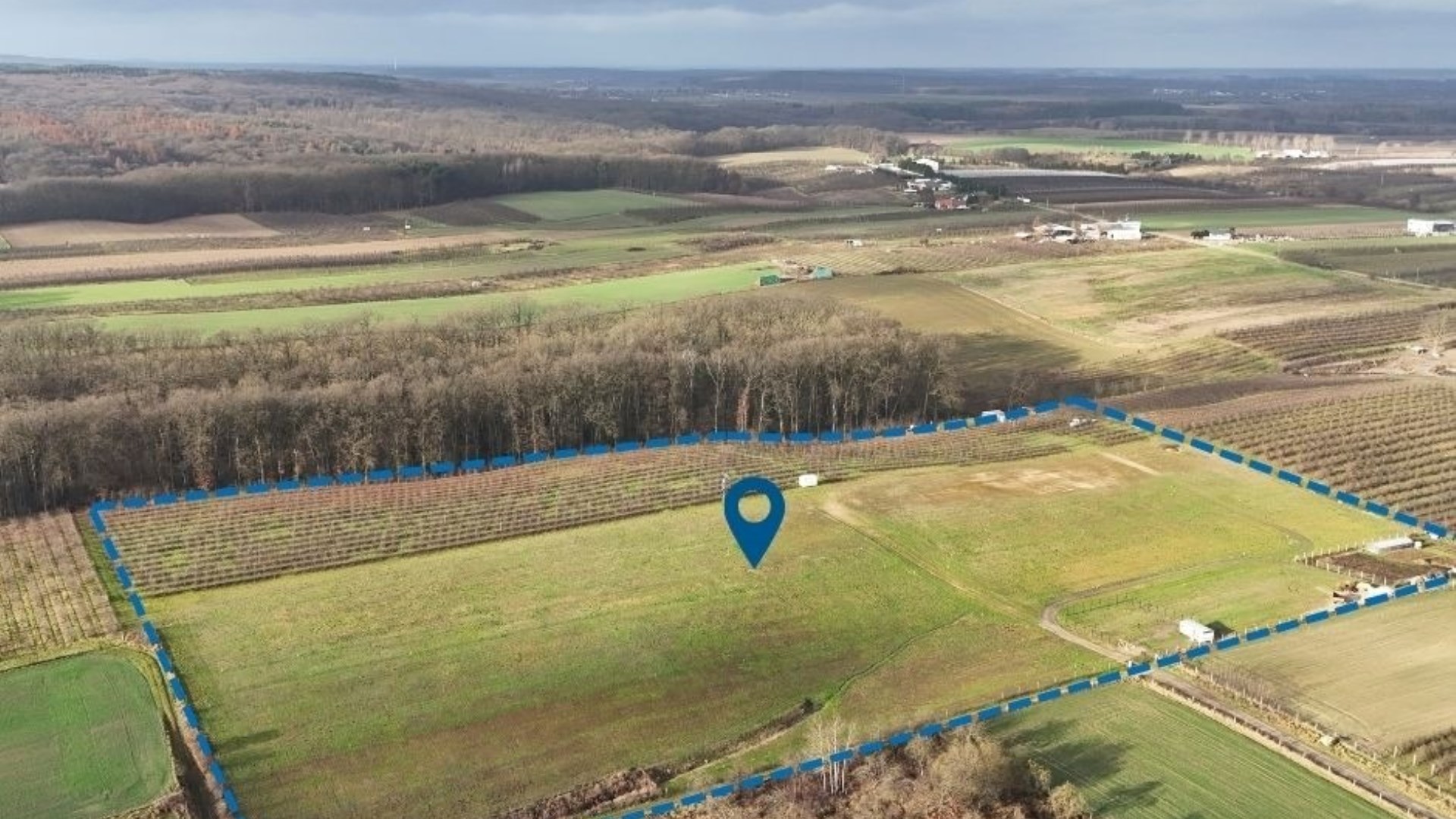 Działka na sprzedaż