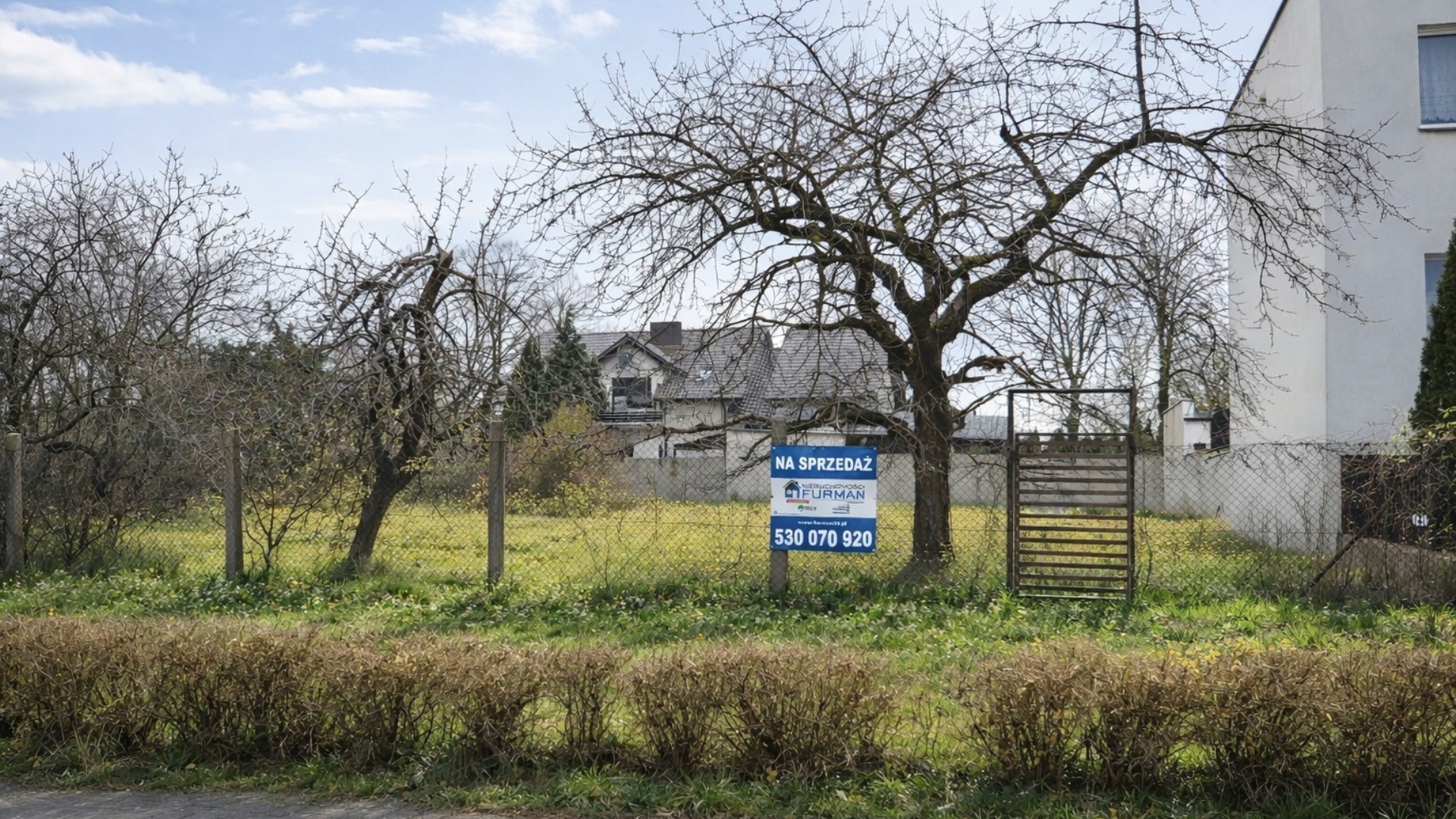 Działka na sprzedaż