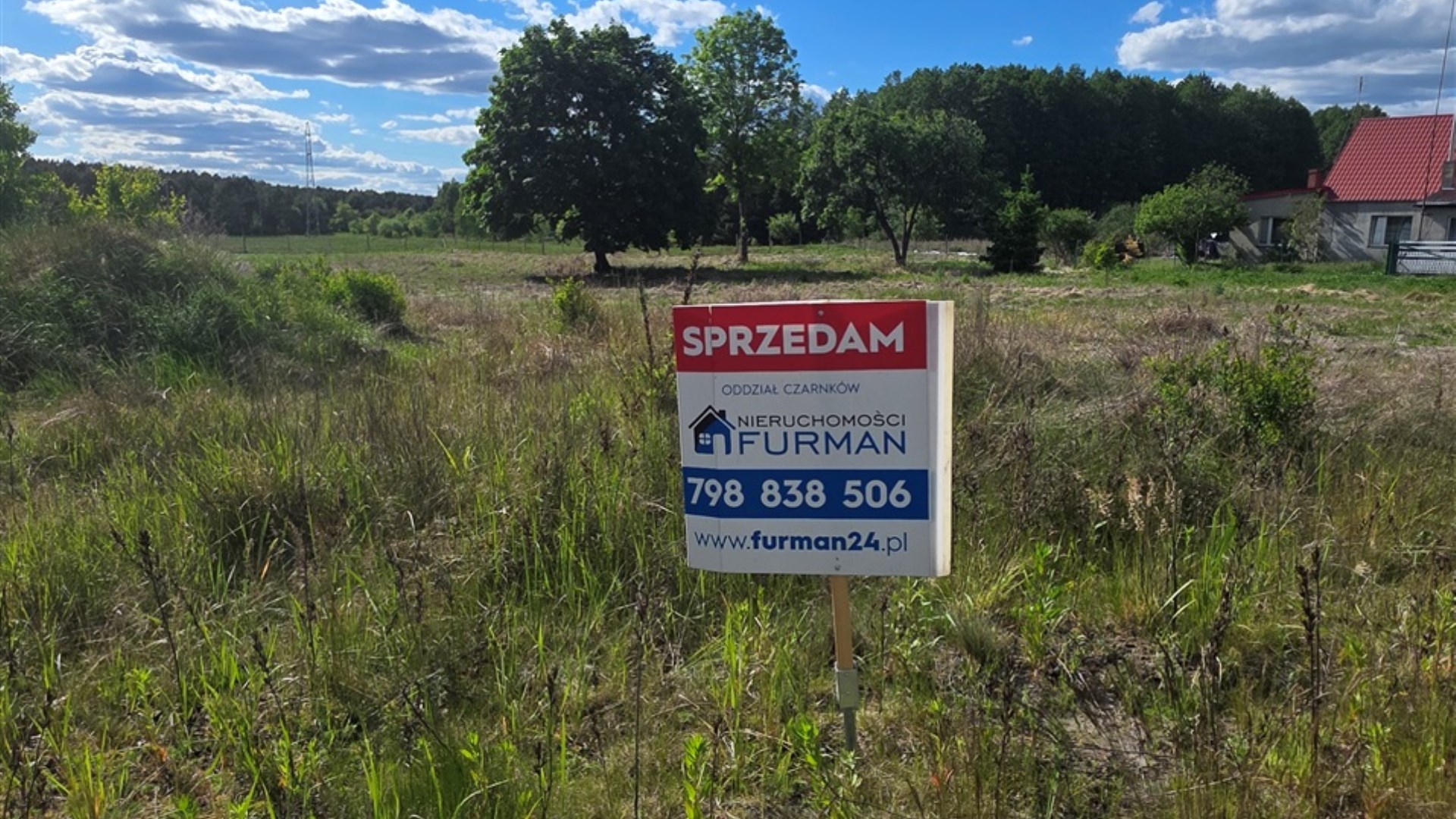 Działka na sprzedaż