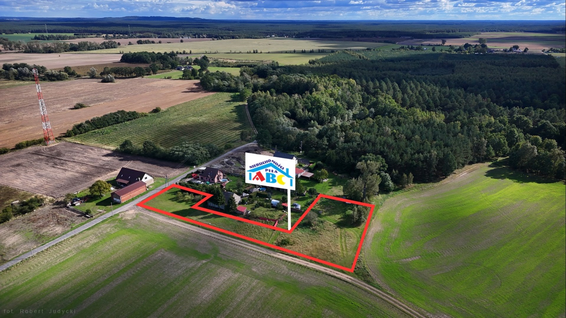 Działka na sprzedaż
